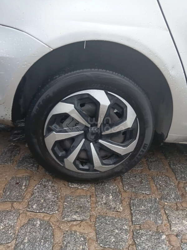 VOLKSWAGEN/SPACEFOX TRENDLINE 1.6 8V MT — foto 24 de 27