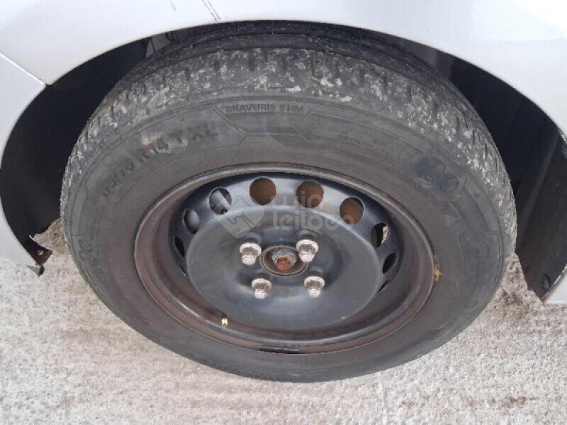 FORD/KA SE 1.0 12V MT — foto 8 de 26