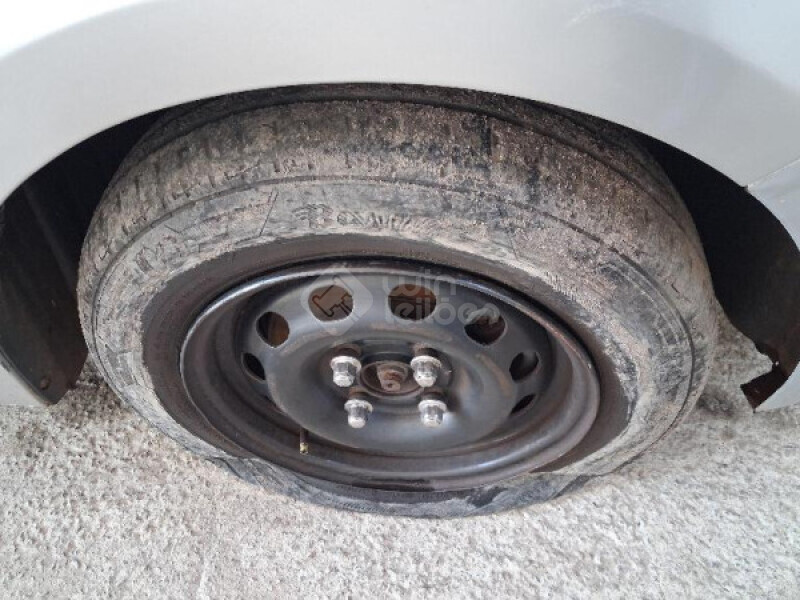 FORD/KA SE 1.0 12V MT — foto 9 de 26