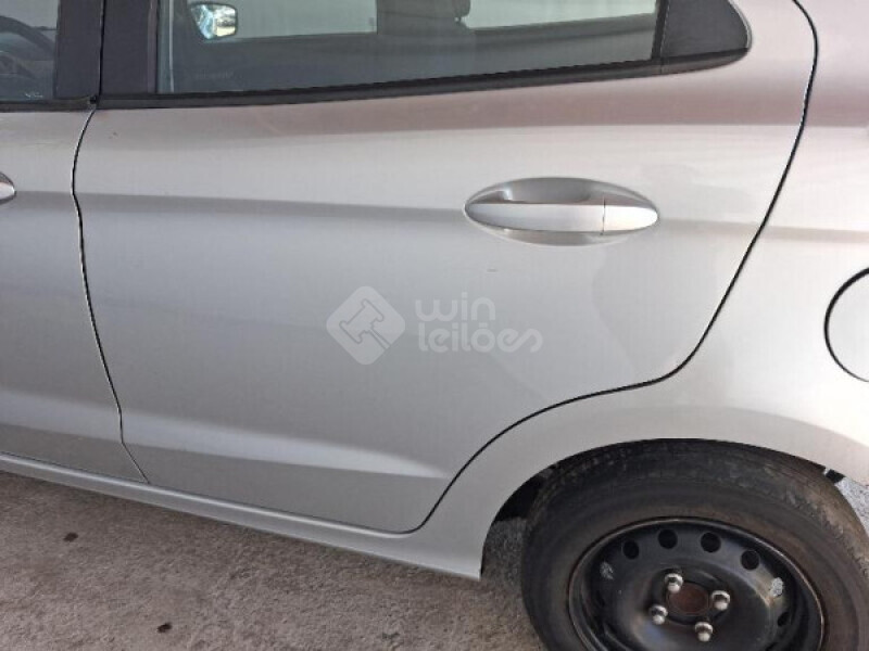FORD/KA SE 1.0 12V MT — foto 11 de 26