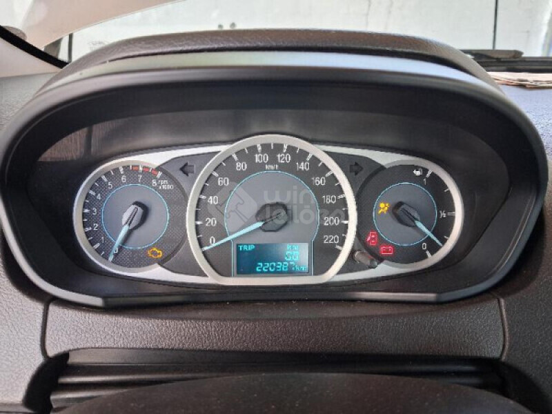 FORD/KA SE 1.0 12V MT — foto 14 de 26