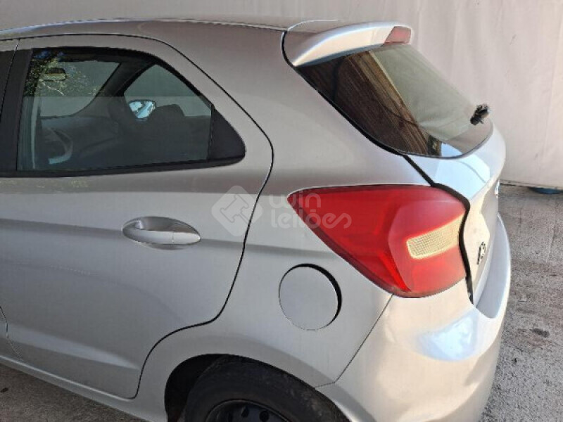 FORD/KA SE 1.0 12V MT — foto 17 de 26