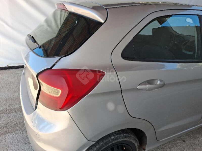 FORD/KA SE 1.0 12V MT — foto 18 de 26