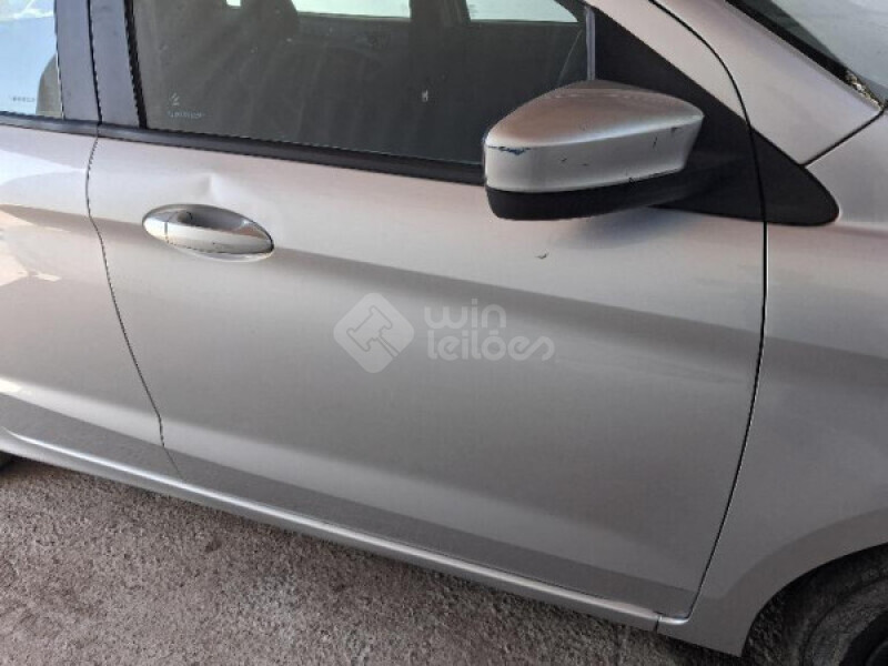 FORD/KA SE 1.0 12V MT — foto 23 de 26