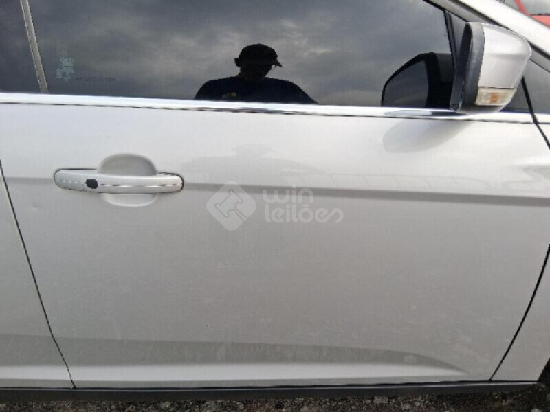 FORD/FOCUS NEW FOCUS SEDAN TITANIUM 2.0 16VP.SHIFT FLEXONE 4P ETA./GAS. AT — foto 25 de 28