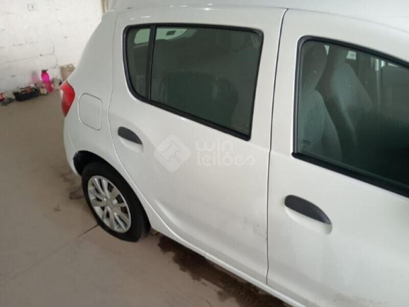 RENAULT/SANDERO AUTHENTIQUE FLEX 1.0 12V5P MT — foto 11 de 30