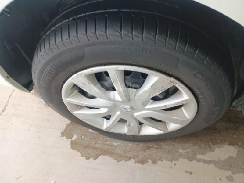 RENAULT/SANDERO AUTHENTIQUE FLEX 1.0 12V5P MT — foto 25 de 30