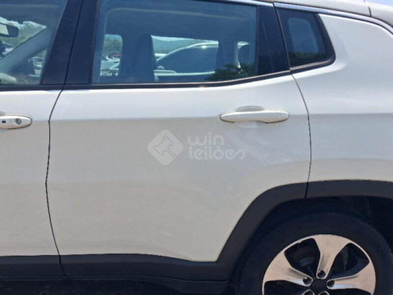 JEEP/COMPASS LONGITUDE 2.0 TB AT — foto 7 de 27