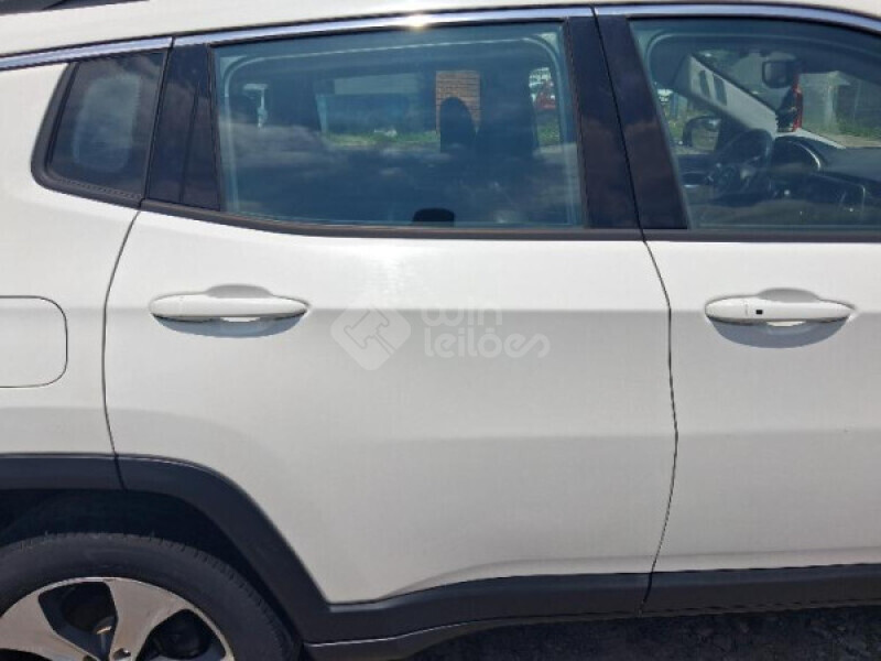 JEEP/COMPASS LONGITUDE 2.0 TB AT — foto 19 de 27