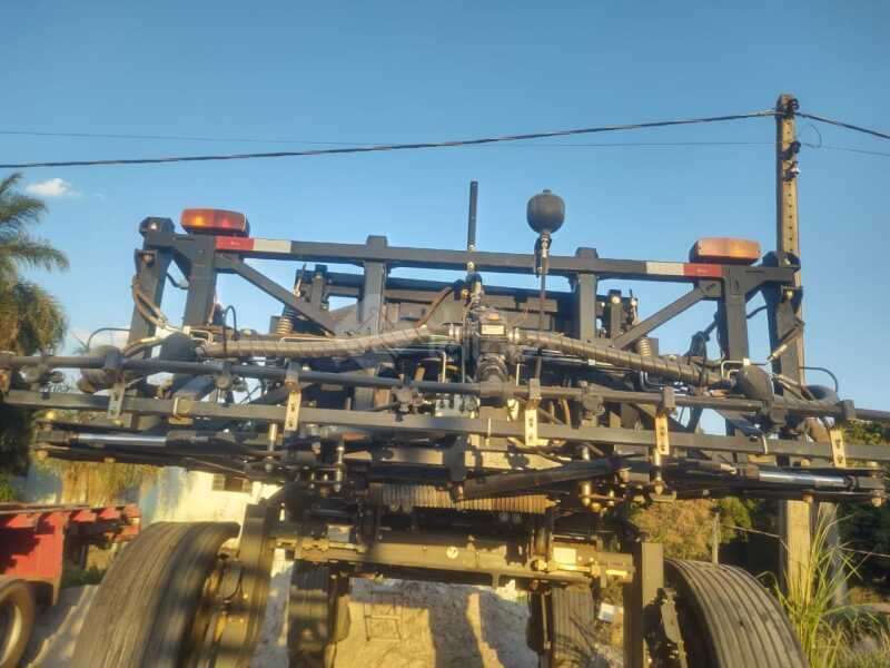 VALTRA BS2225H PULVERIZADOR AUTOPROPELIDO — foto 8 de 8
