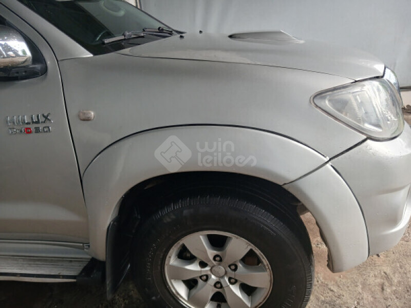 TOYOTA/HILUX CAB.DUPLA SRV-AT 4X4 3.0TB-IC 16V N.SERI — foto 7 de 25