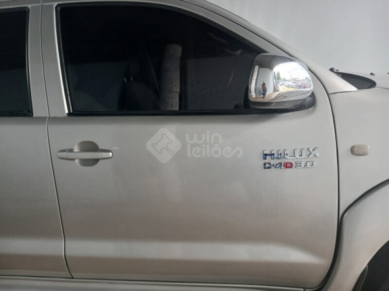 TOYOTA/HILUX CAB.DUPLA SRV-AT 4X4 3.0TB-IC 16V N.SERI — foto 8 de 25