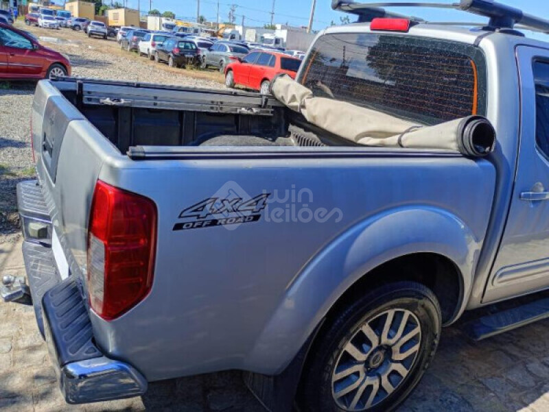 NISSAN/FRONTIER CAB.DUPLA SL 4X4-AT 2.5 16V TDI AT — foto 17 de 25