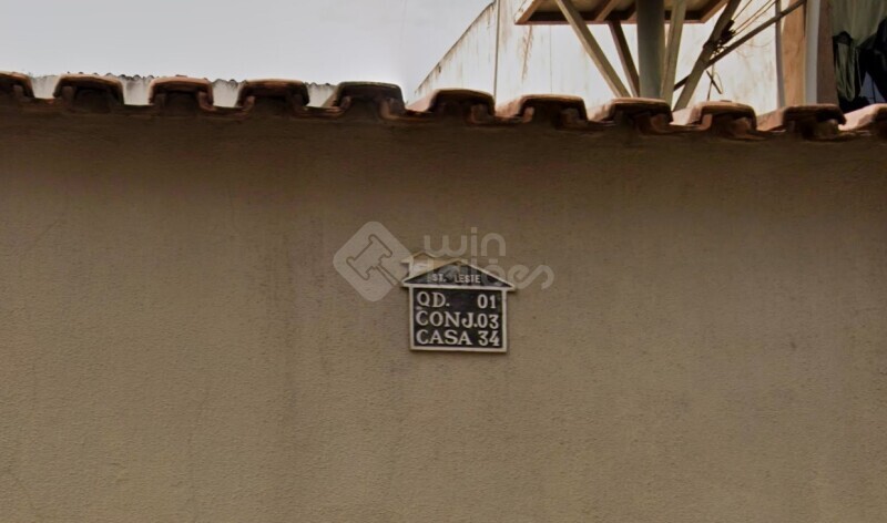Casa no Setor Leste, Vila Estrutural (foto 3 de 4)