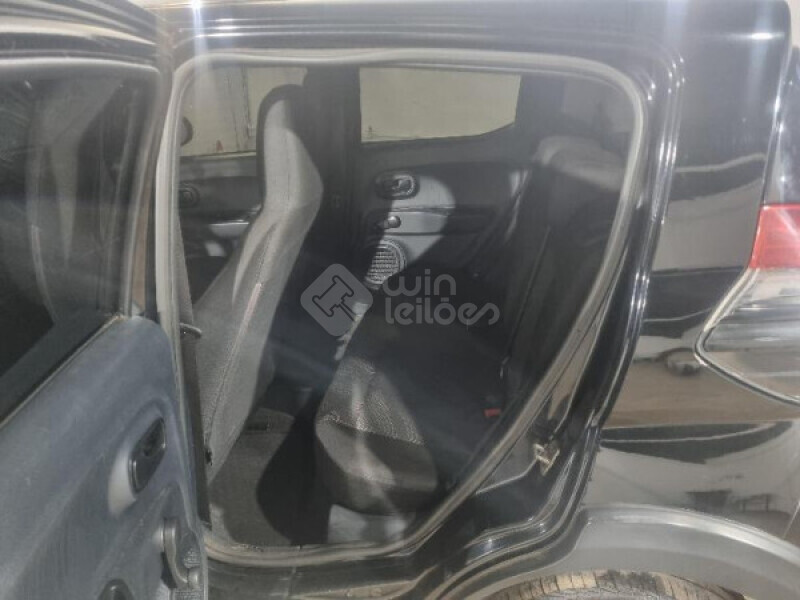 FIAT/MOBI LIKE 1.0 8V MT — foto 4 de 29