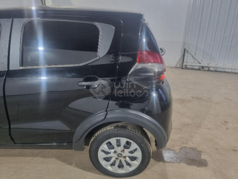 FIAT/MOBI LIKE 1.0 8V MT — foto 20 de 29