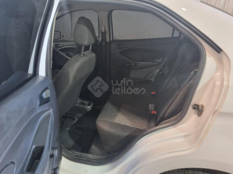 FORD/KA + SEDAN SE 1.5 12V MT — foto 4 de 26
