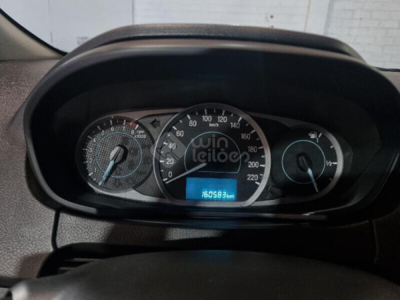 FORD/KA + SEDAN SE 1.5 12V MT — foto 14 de 26