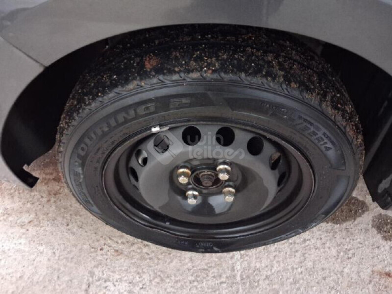 FORD/KA + SE 1.0 12V MT — foto 9 de 24