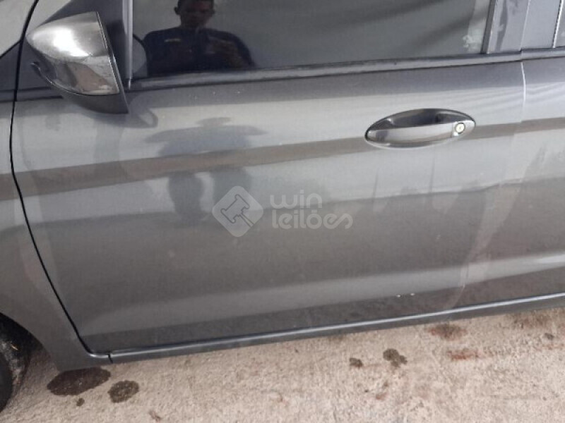 FORD/KA + SE 1.0 12V MT — foto 12 de 24