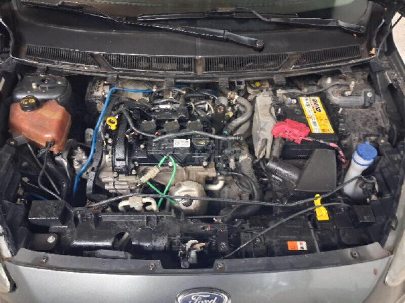 FORD/KA + SE 1.0 12V MT — foto 13 de 24