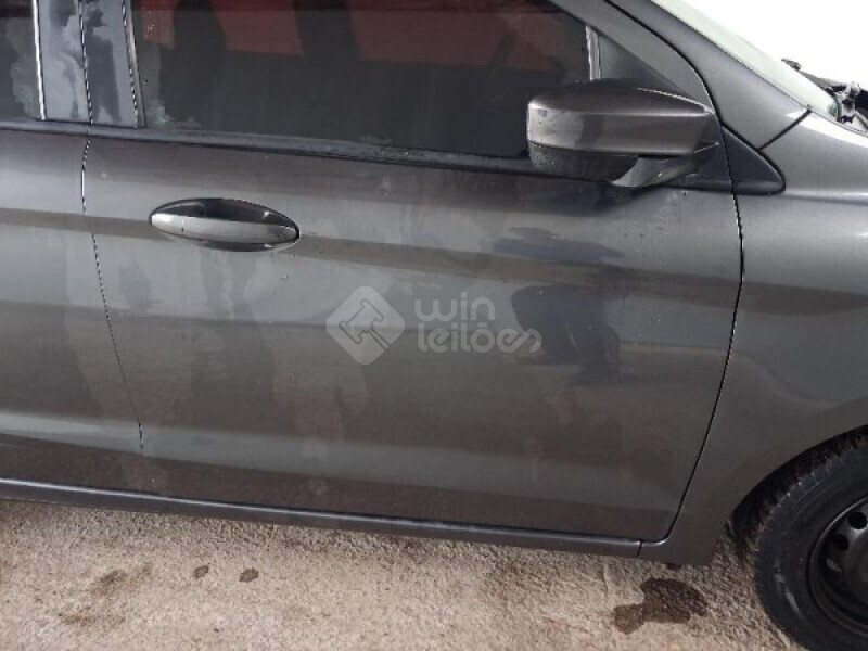FORD/KA + SE 1.0 12V MT — foto 23 de 24