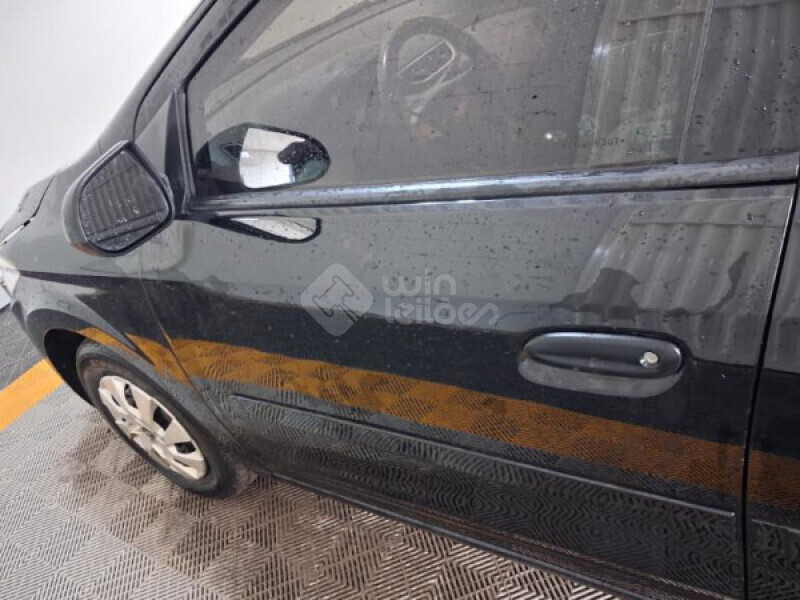 CHEVROLET/ONIX LT 1.0 8V SPE/4 MT — foto 15 de 26