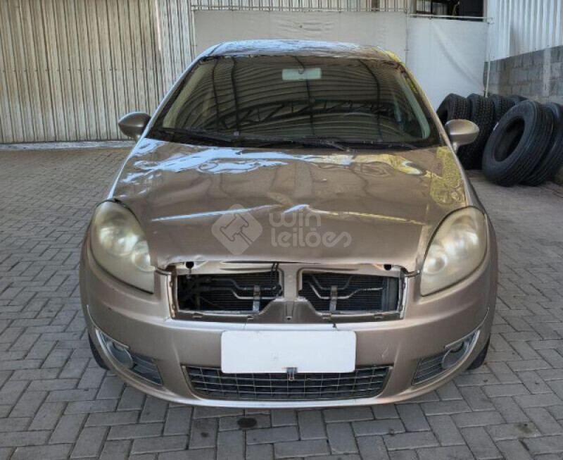 FIAT/LINEA ESSENCE 1.8 16V FLEX MT — foto 9 de 29