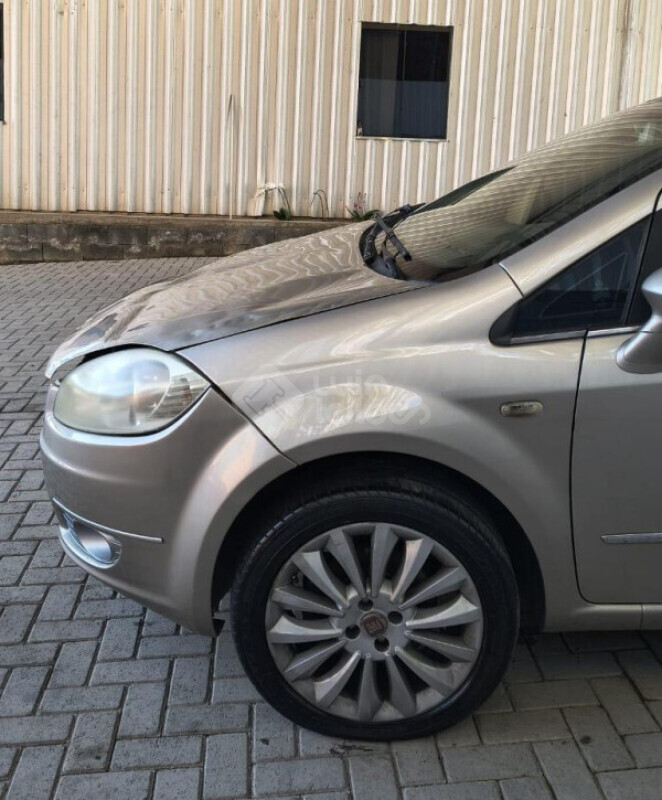 FIAT/LINEA ESSENCE 1.8 16V FLEX MT — foto 17 de 29