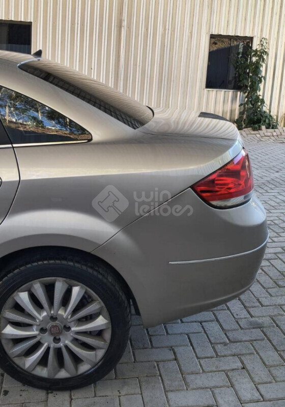 FIAT/LINEA ESSENCE 1.8 16V FLEX MT — foto 19 de 29