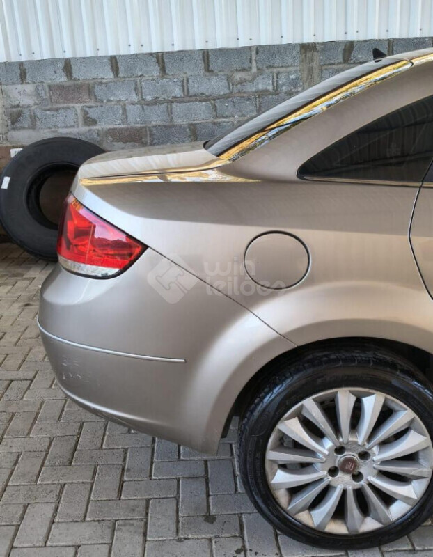 FIAT/LINEA ESSENCE 1.8 16V FLEX MT — foto 20 de 29