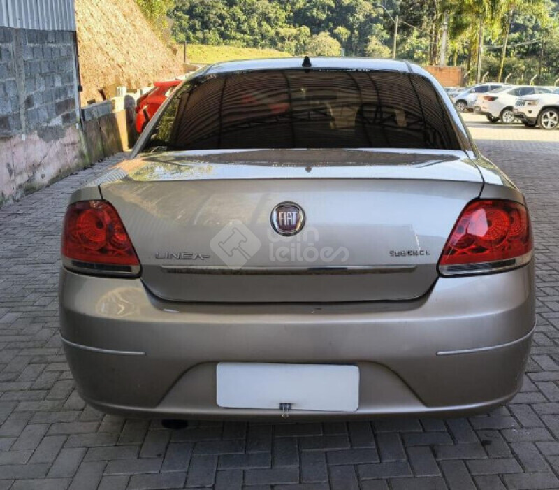 FIAT/LINEA ESSENCE 1.8 16V FLEX MT — foto 21 de 29
