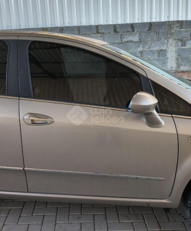 FIAT/LINEA ESSENCE 1.8 16V FLEX MT — foto 25 de 29