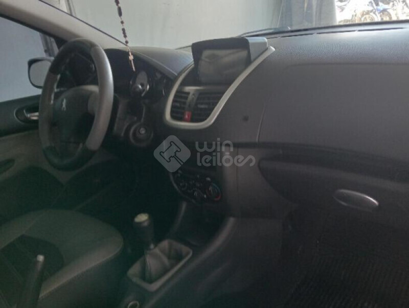 PEUGEOT/207 HATCH XR 1.4 8V(FLEX) — foto 3 de 25