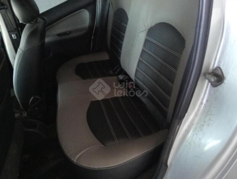 PEUGEOT/207 HATCH XR 1.4 8V(FLEX) — foto 4 de 25