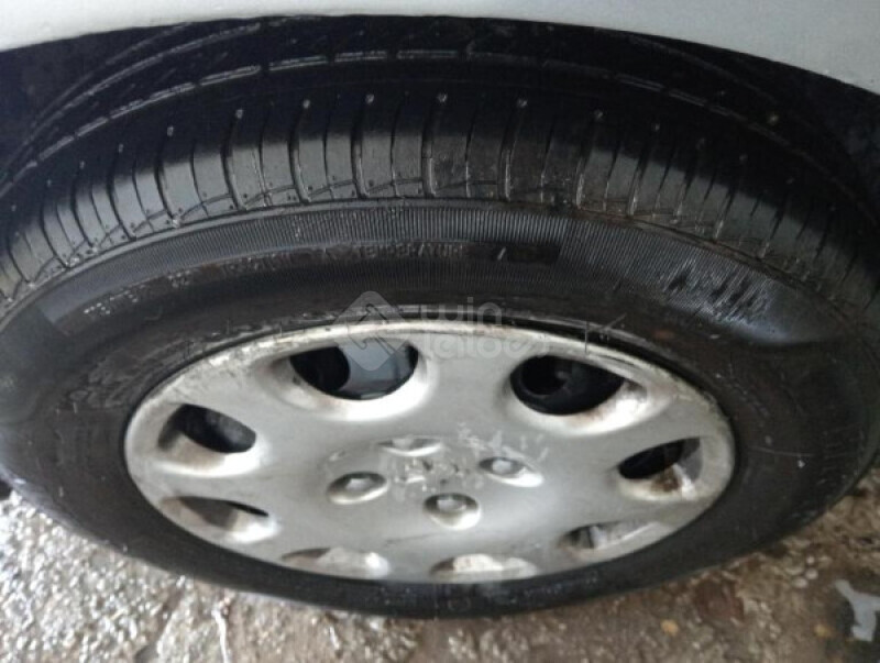 PEUGEOT/207 HATCH XR 1.4 8V(FLEX) — foto 8 de 25