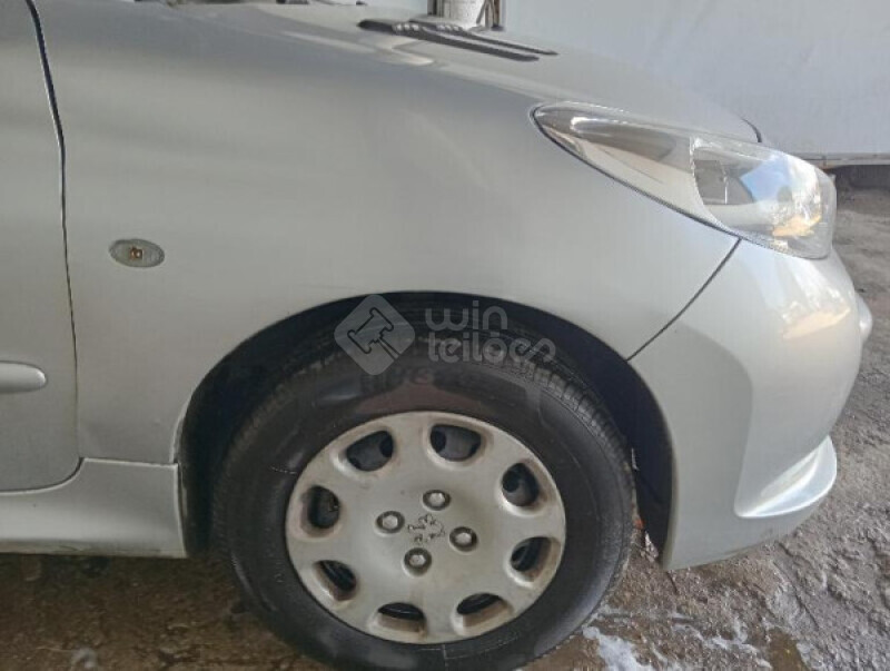 PEUGEOT/207 HATCH XR 1.4 8V(FLEX) — foto 16 de 25