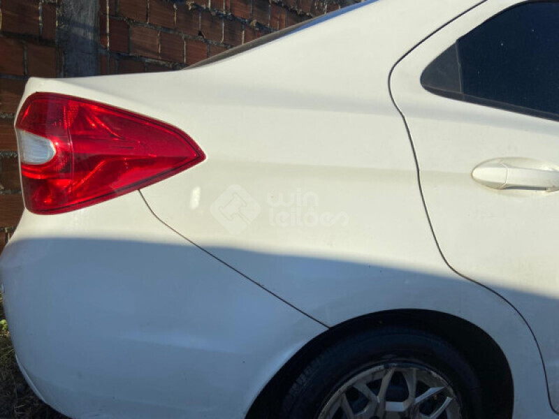 FORD/KA + SEDAN SE 1.5 — foto 6 de 17