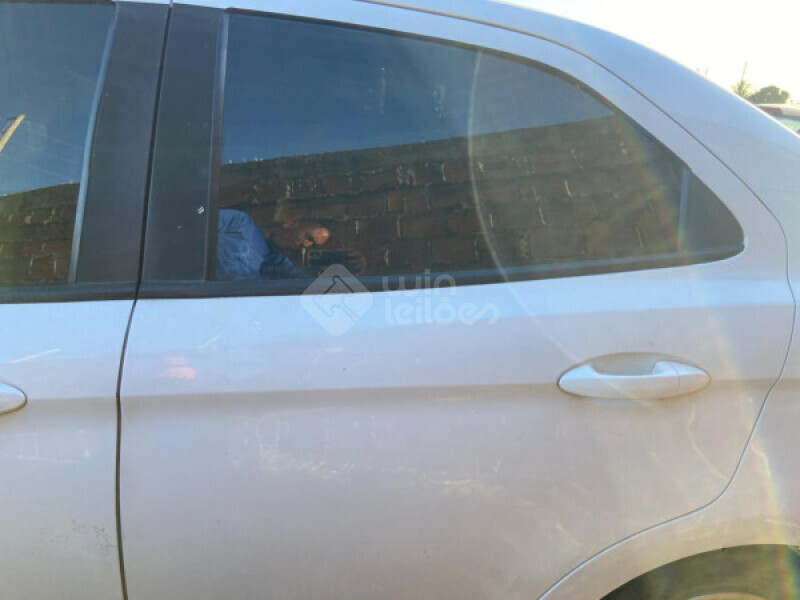 FORD/KA + SEDAN SE 1.5 — foto 9 de 17
