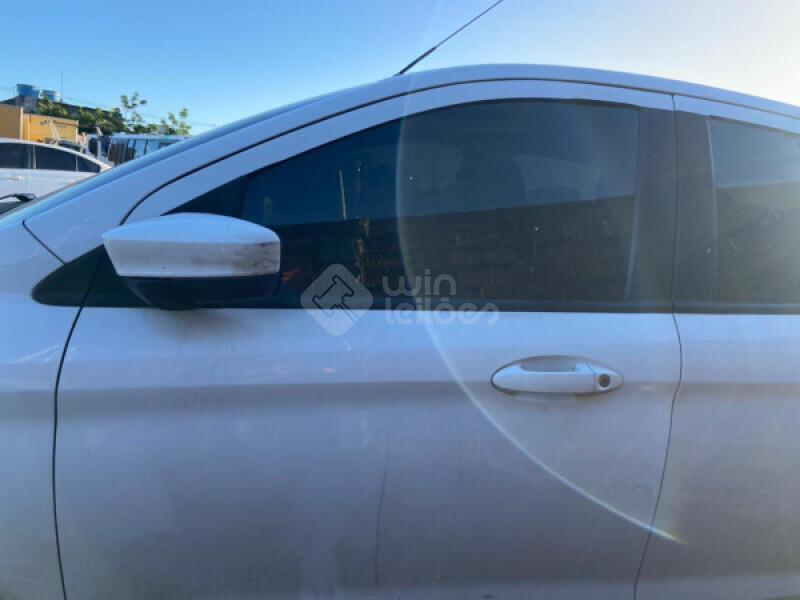 FORD/KA + SEDAN SE 1.5 — foto 10 de 17