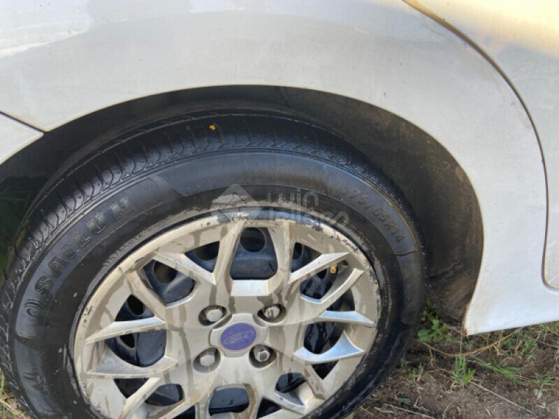 FORD/KA + SEDAN SE 1.5 — foto 15 de 17