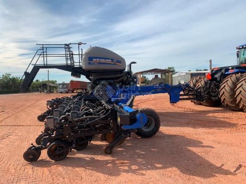 PLANTADEIRA NEW HOLLAND PL-7024 - V*****4 - 2023