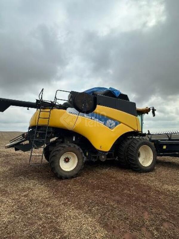 Colhetadeira Agricola Marca New Holland Modelo Cr 9060 - V*****3 - 2012 Lote 029