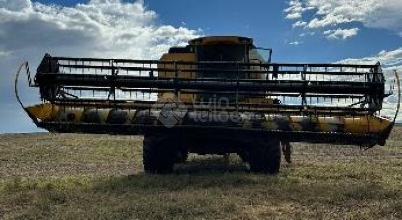 Plataforma de Corte Marca New Holland Modelo 25 Pés - V*****2 - 2016 Lote 039
