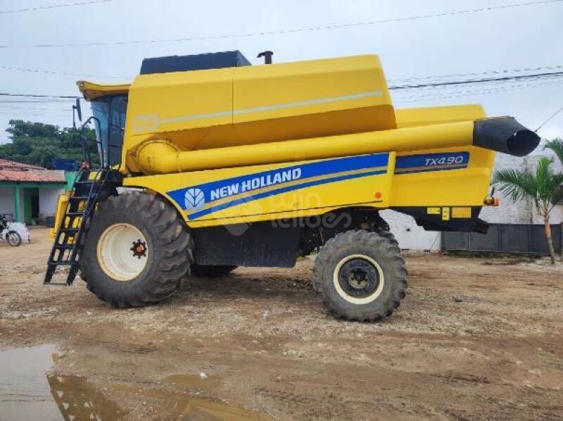 Colheitadeira de Graos New Holland Modelo Tx 4.90 - V*****9 - 2024 Lote 033
