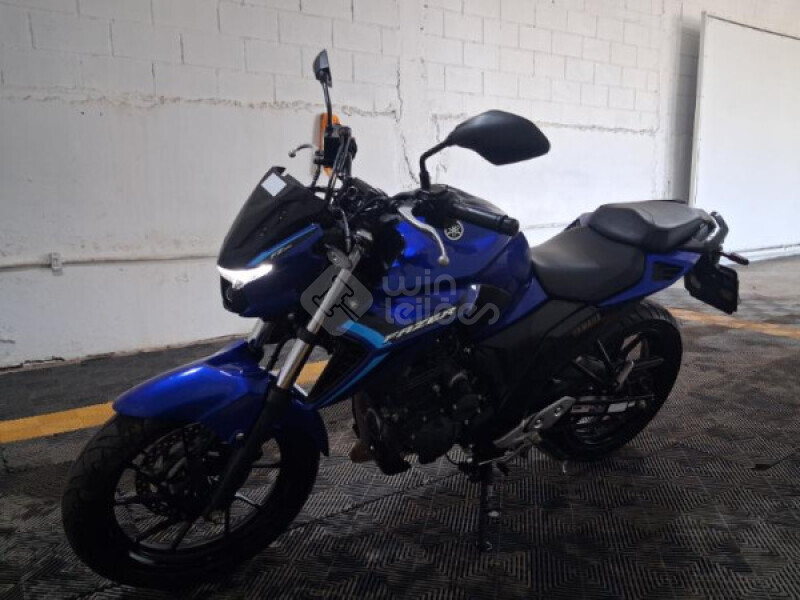 Yamaha FZ25 Fazer 2025