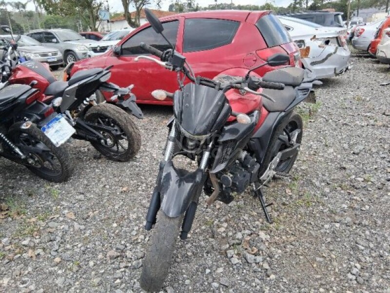 Yamaha FZ25 Fazer 2024