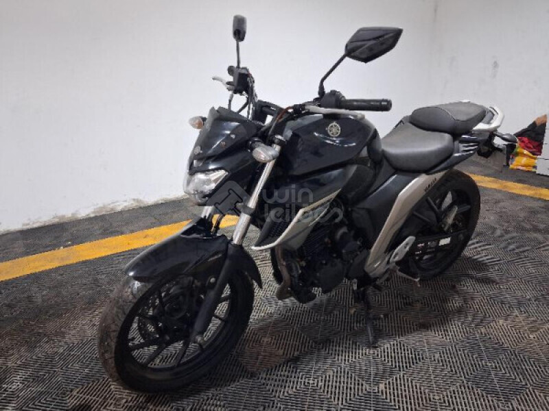 Yamaha FZ25 Fazer 2021